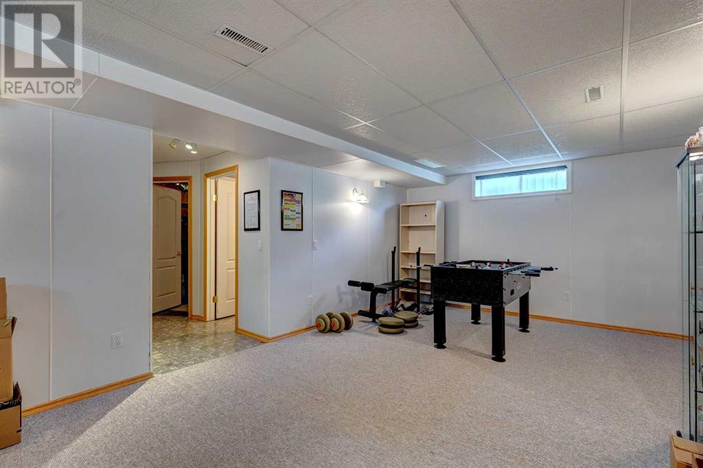 Single Family House for Sale in  Somerside Place SW Somerset Calgary 