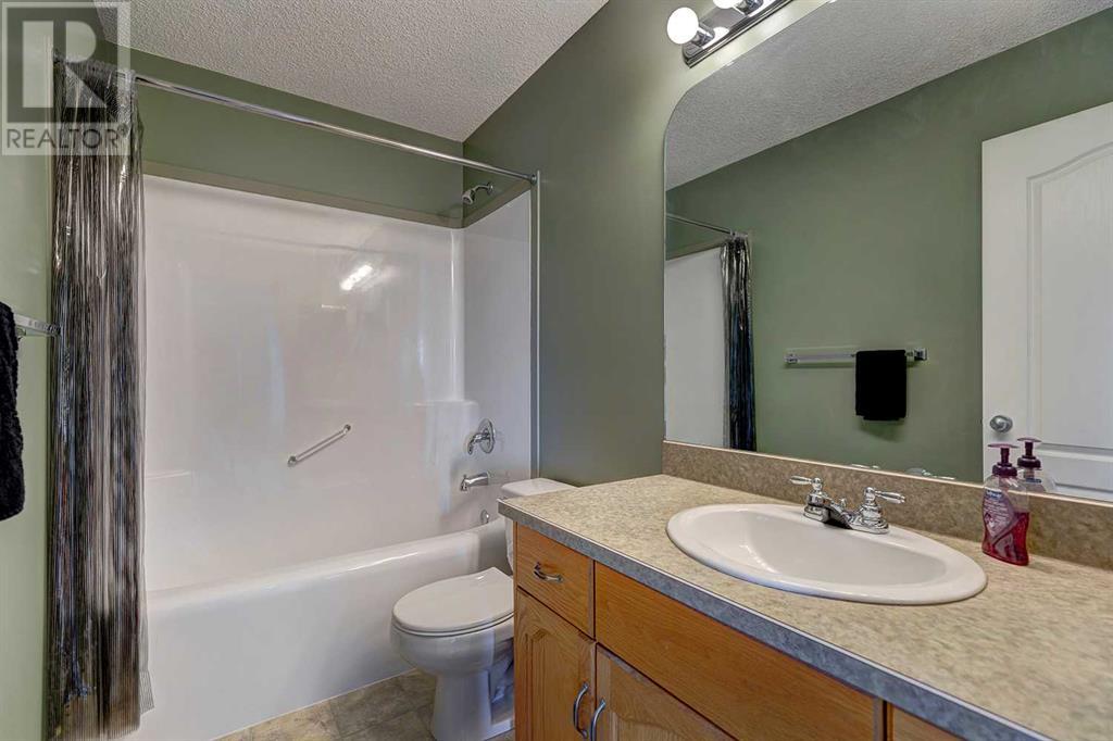Single Family House for Sale in  Somerside Place SW Somerset Calgary 