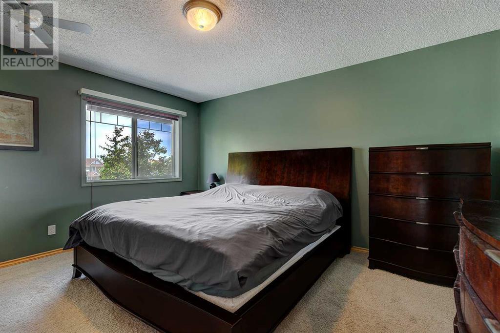 Single Family House for Sale in  Somerside Place SW Somerset Calgary 