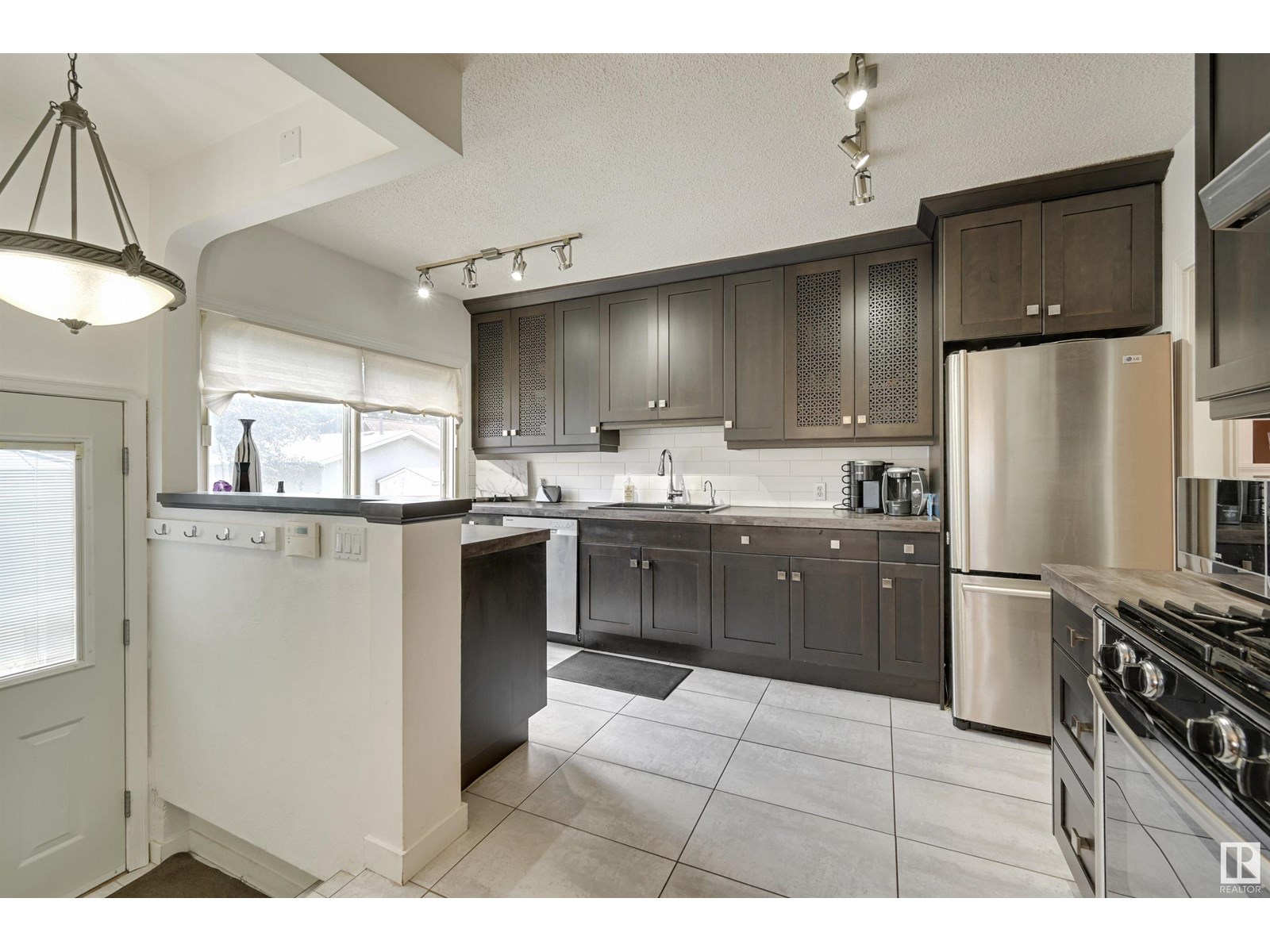 Photo 37 of 14023 104 Av Nw, Edmonton AB