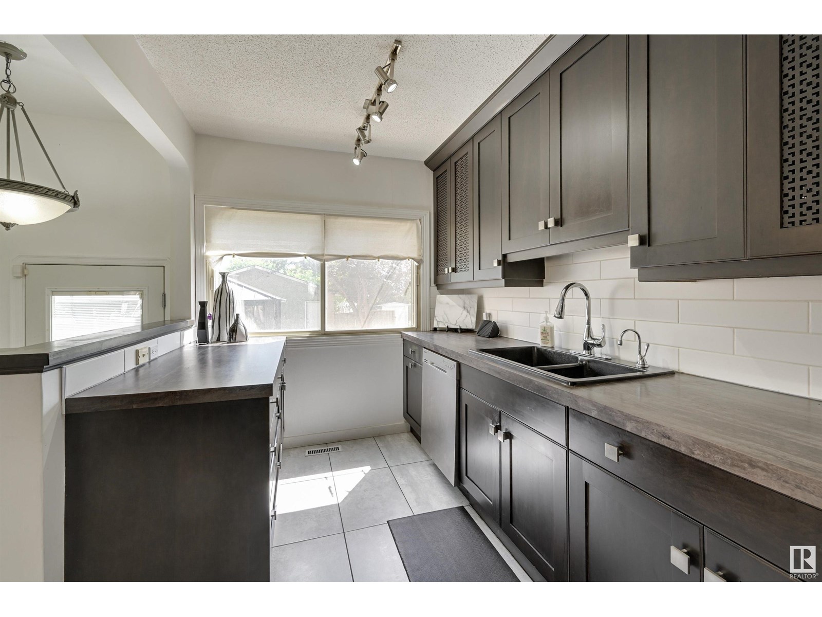 Photo 38 of 14023 104 Av Nw, Edmonton AB