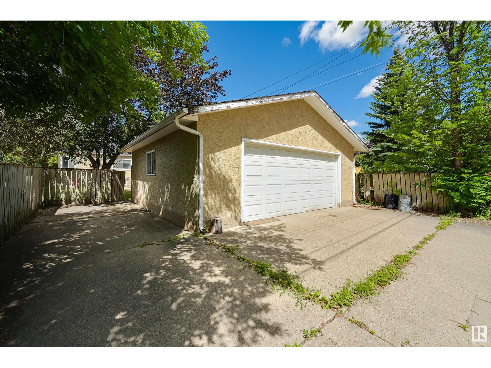 Photo 4 of 14023 104 Av Nw, Edmonton AB