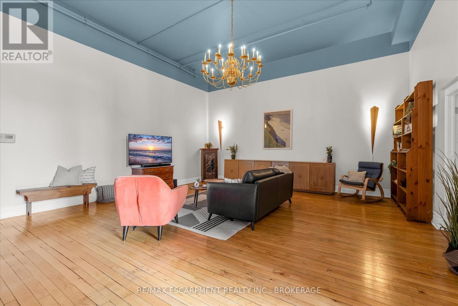 Photo 3 of 205 200 Stinson Street, Hamilton ON