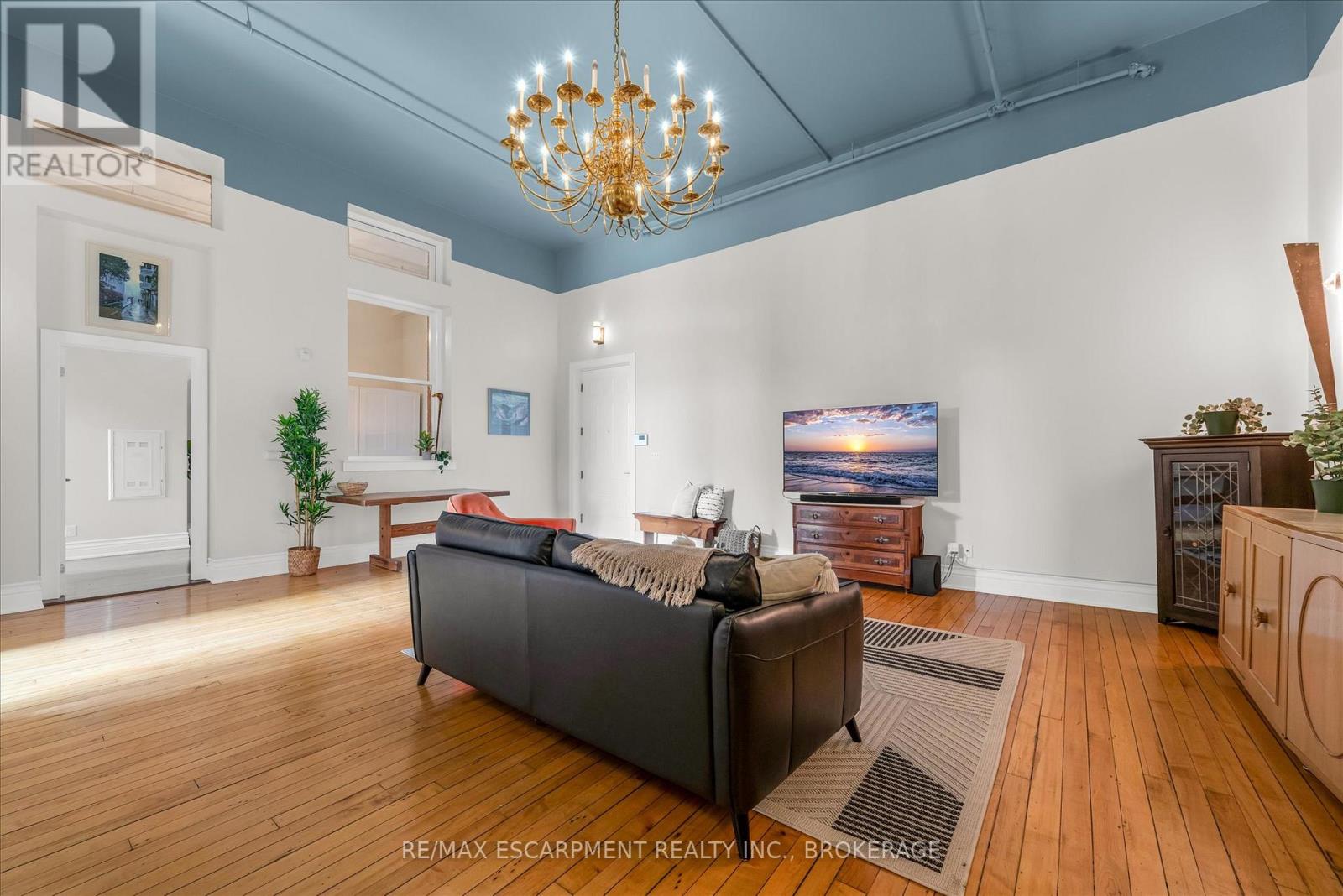 Photo 8 of 205 200 Stinson Street, Hamilton ON