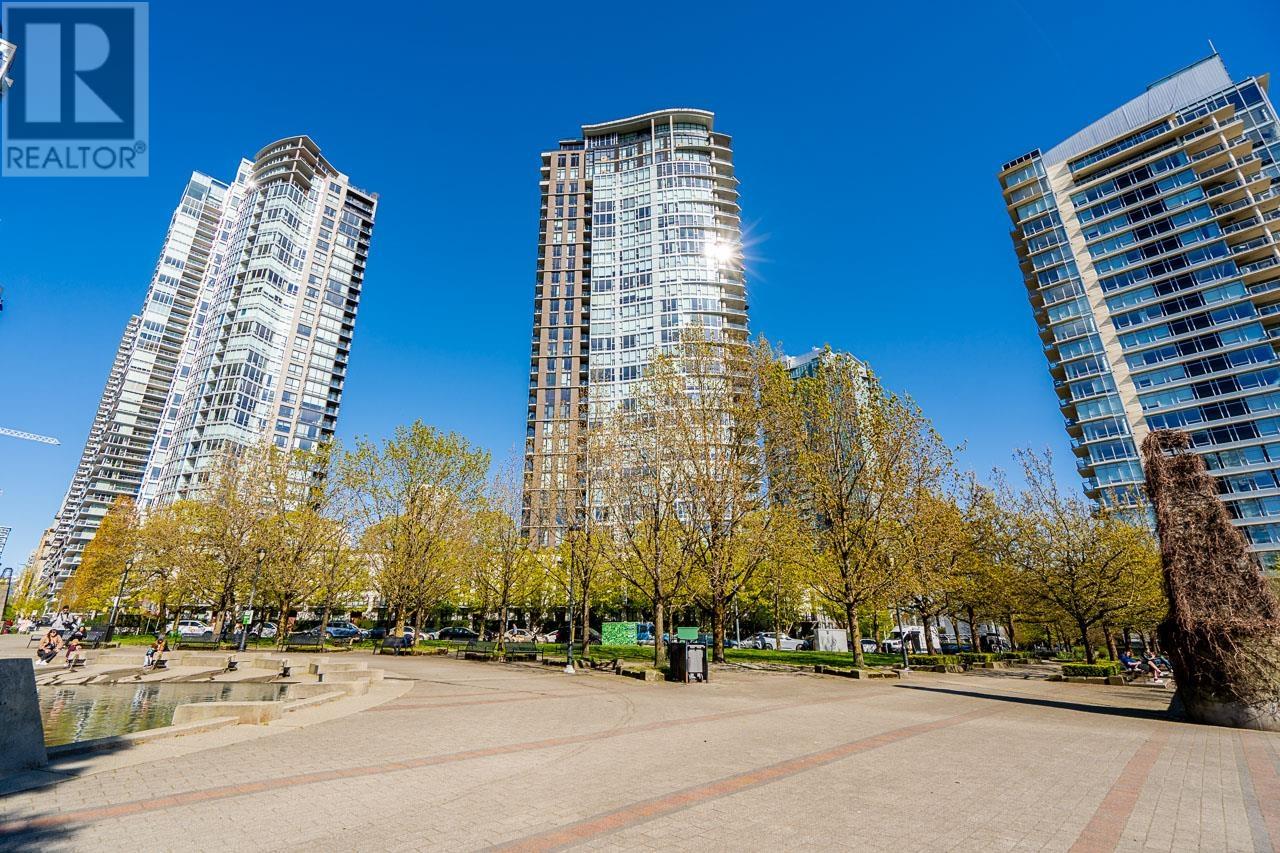 Photo 31 of 601 455 Beach Crescent, Vancouver BC