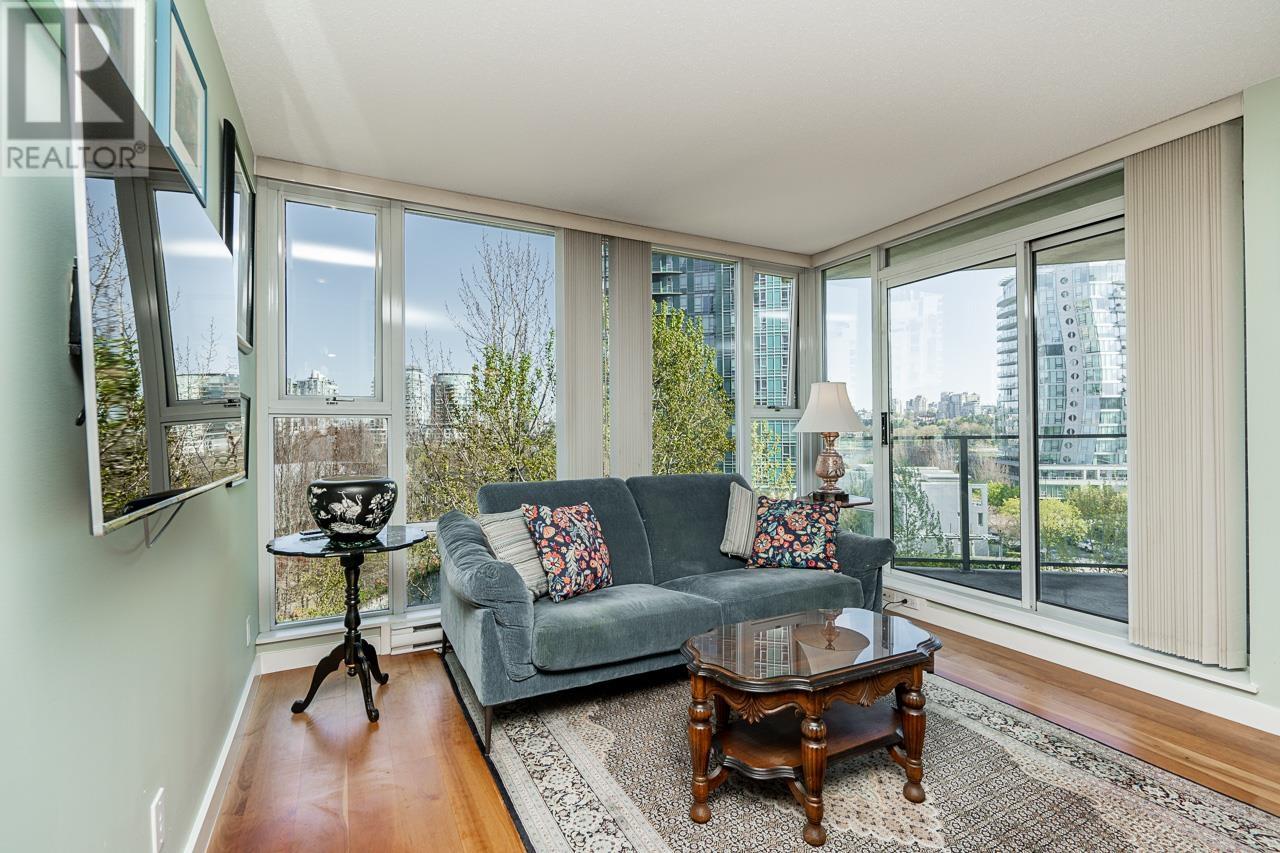 Photo 6 of 601 455 Beach Crescent, Vancouver BC