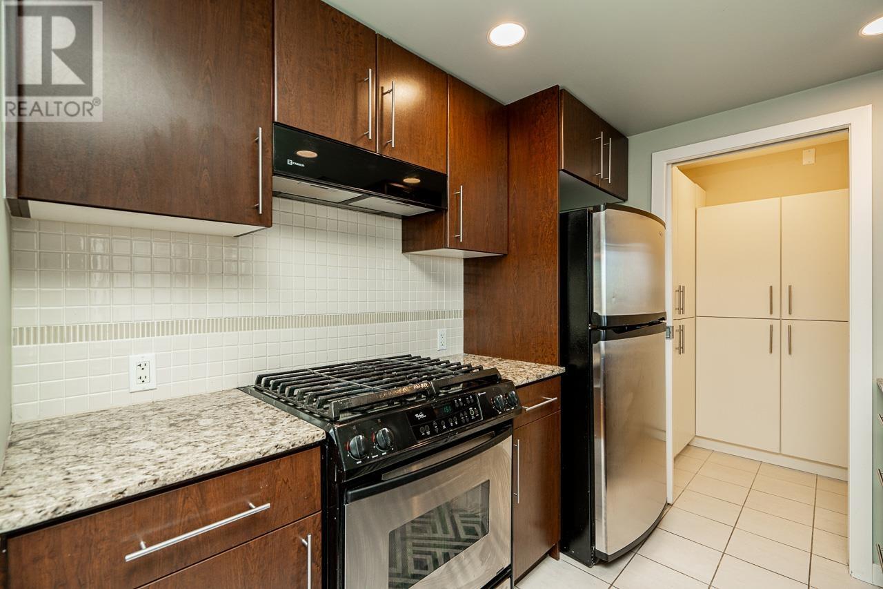 Photo 9 of 601 455 Beach Crescent, Vancouver BC