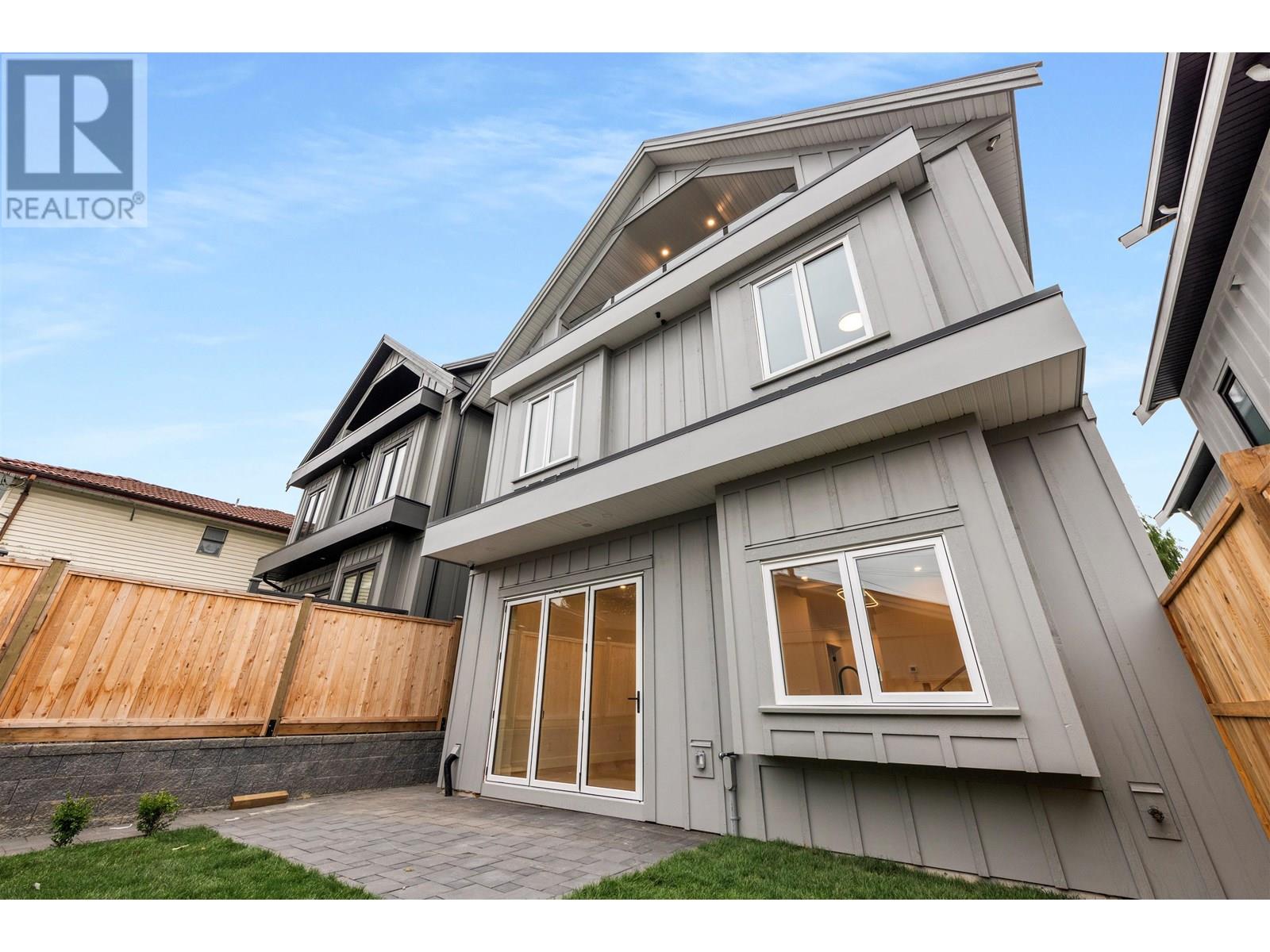 Photo 32 of 2 1160 Rossland Street, Vancouver BC