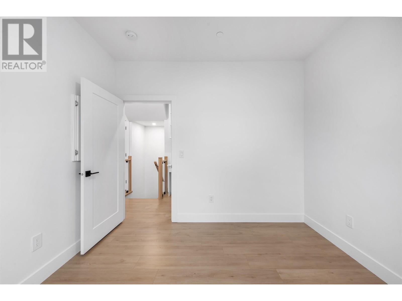 Photo 16 of 2 1160 Rossland Street, Vancouver BC
