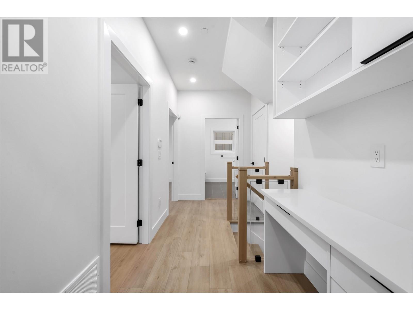 Photo 33 of 2 1160 Rossland Street, Vancouver BC