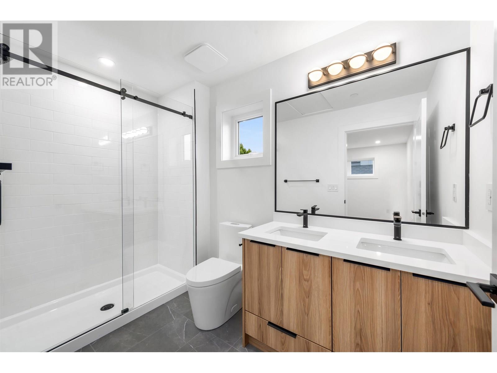 Photo 28 of 2 1160 Rossland Street, Vancouver BC
