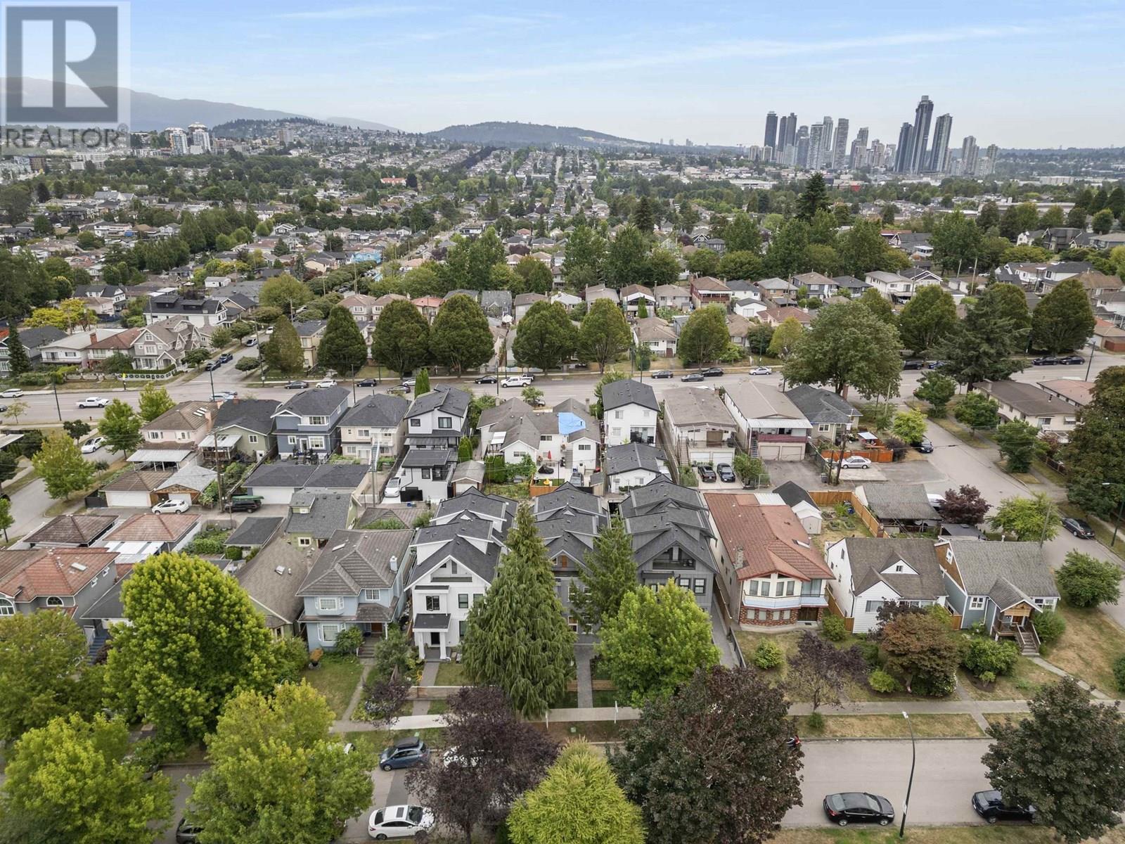 Photo 7 of 2 1160 Rossland Street, Vancouver BC