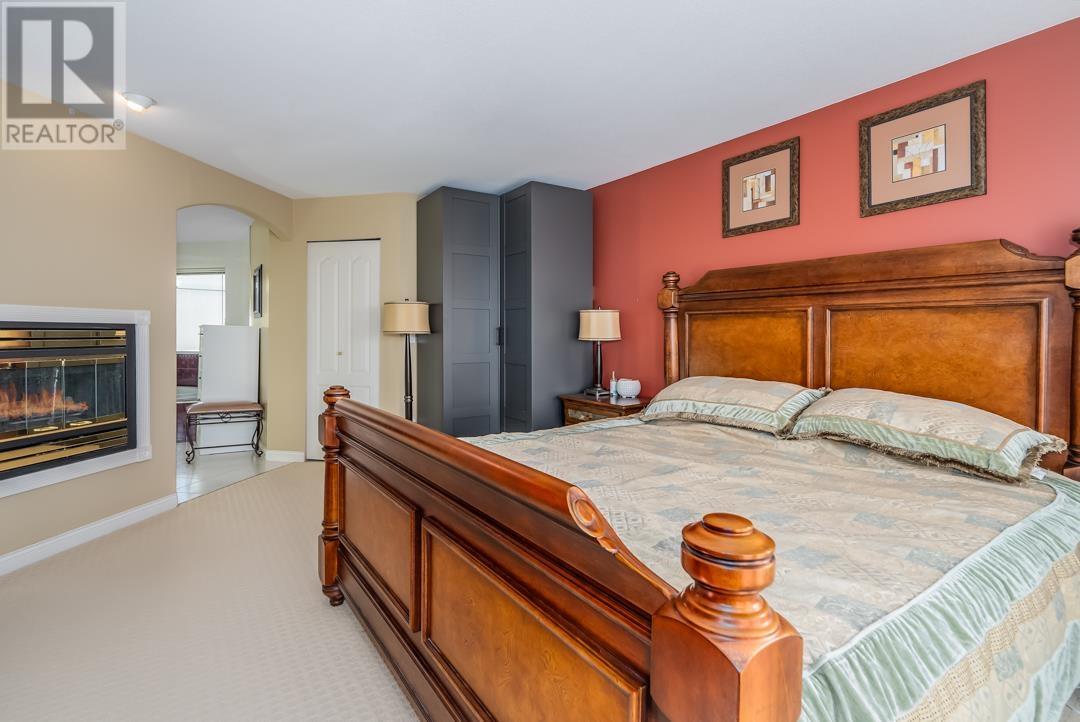 Photo 5 of 2583 Diamond Crescent, Coquitlam BC