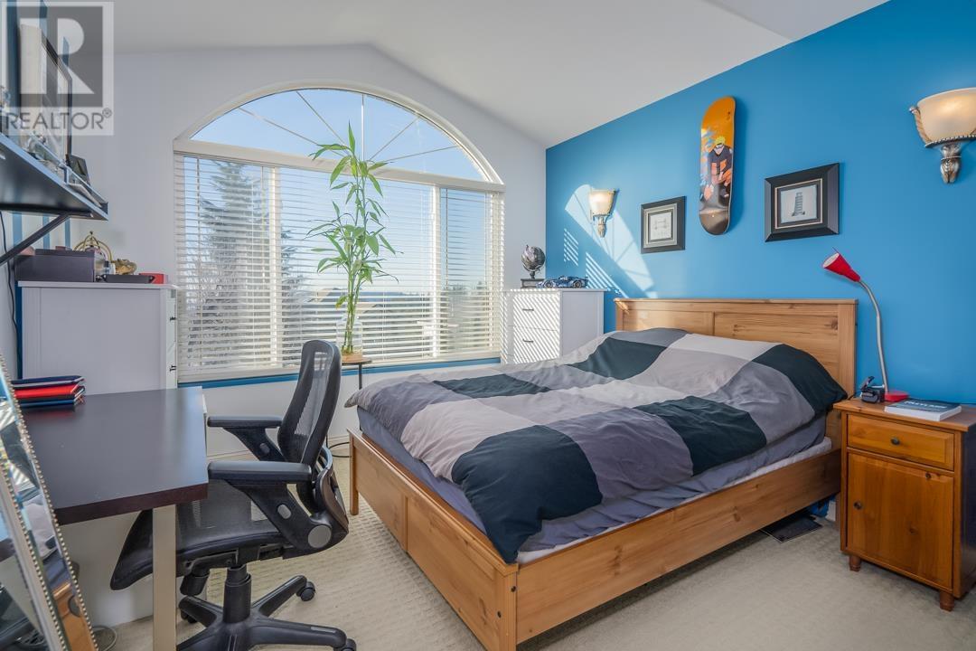 Photo 37 of 2583 Diamond Crescent, Coquitlam BC
