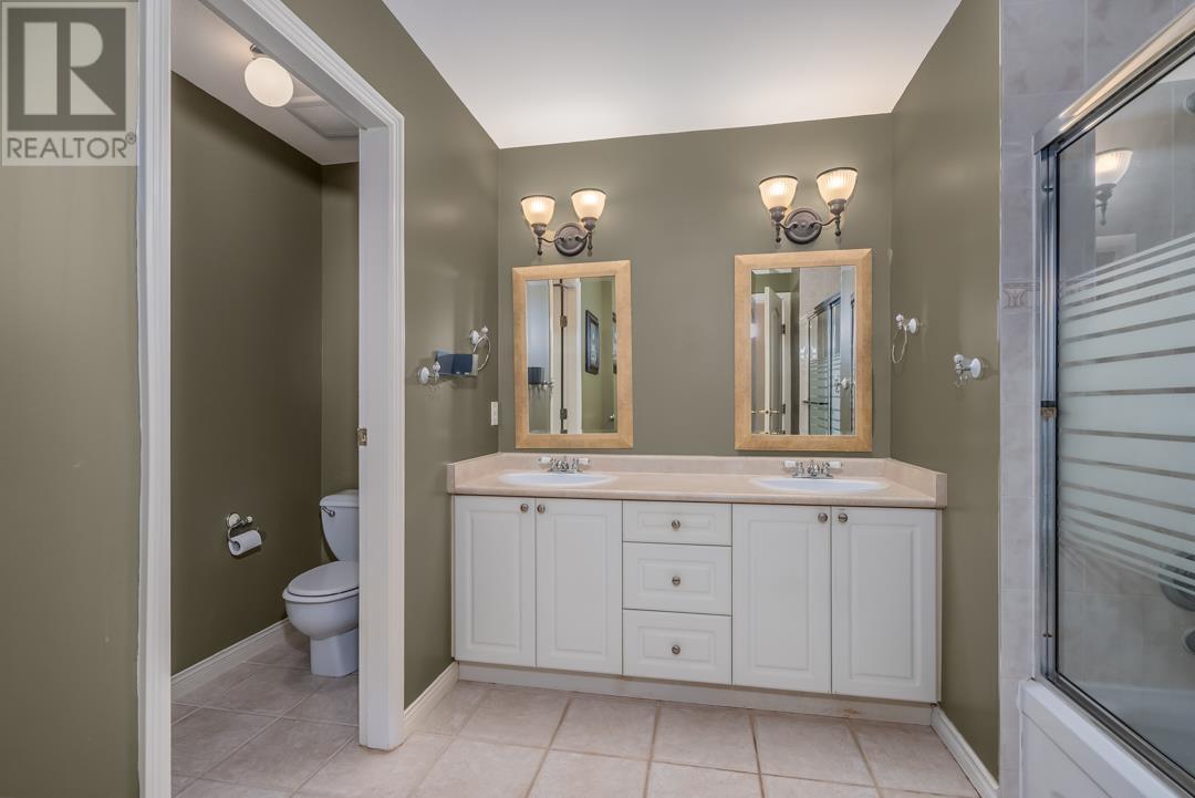 Photo 4 of 2583 Diamond Crescent, Coquitlam BC