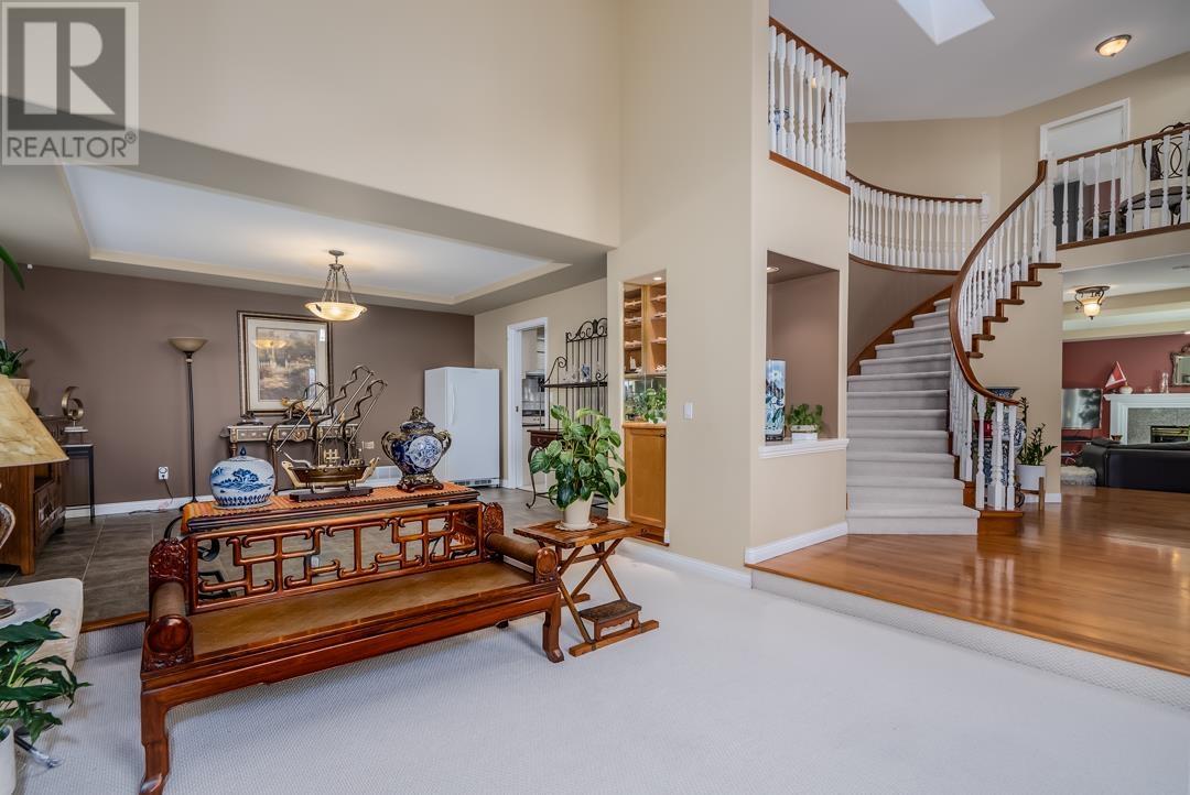 Photo 8 of 2583 Diamond Crescent, Coquitlam BC