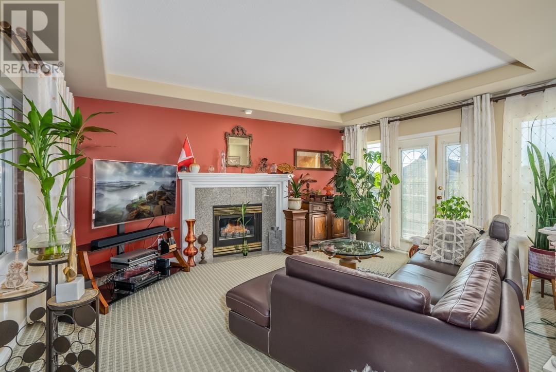 Photo 33 of 2583 Diamond Crescent, Coquitlam BC
