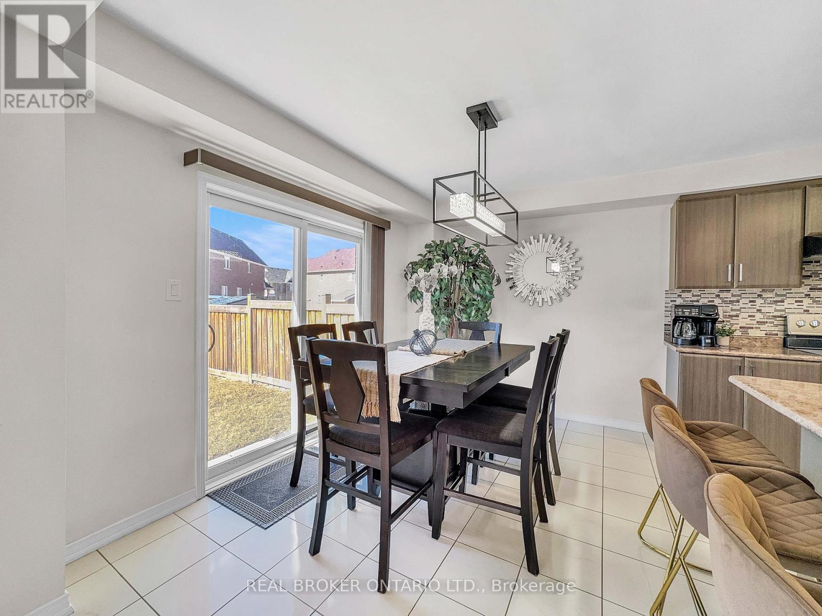 Photo 20 of 36 Cheevers Road, Brantford ON