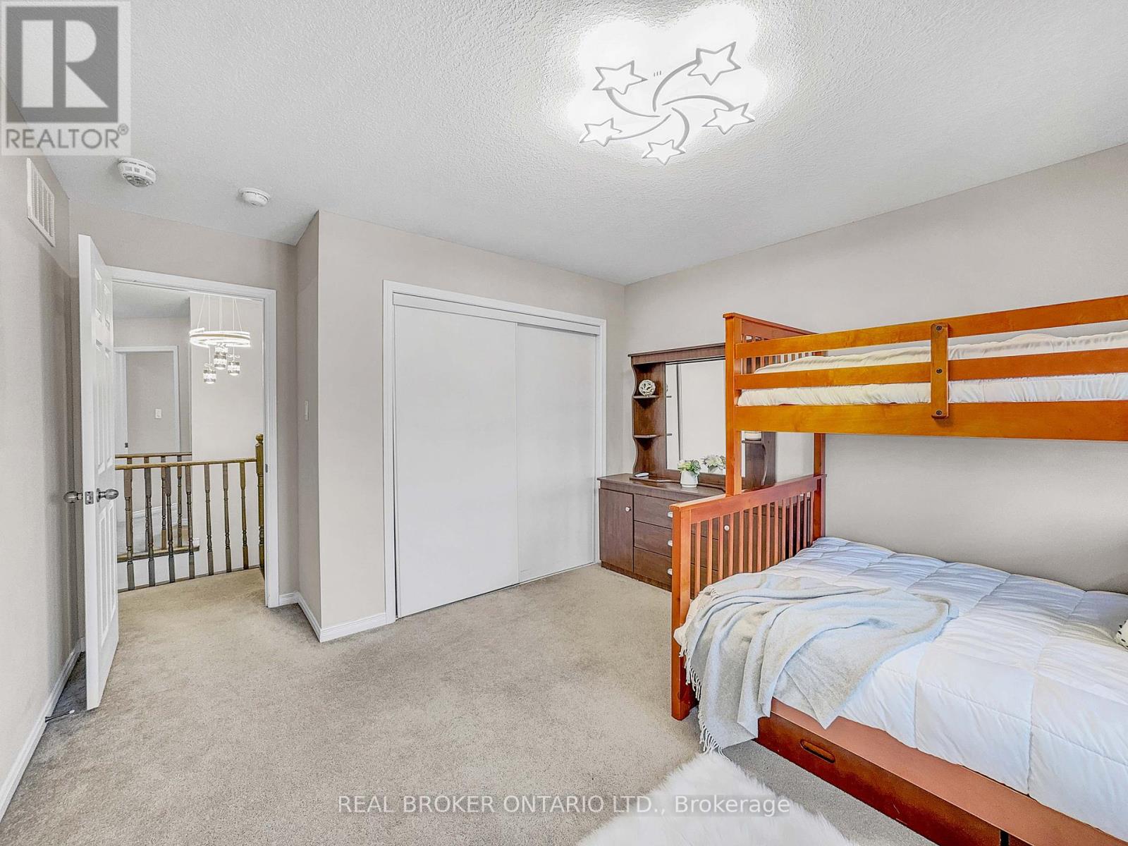 Photo 16 of 36 Cheevers Road, Brantford ON