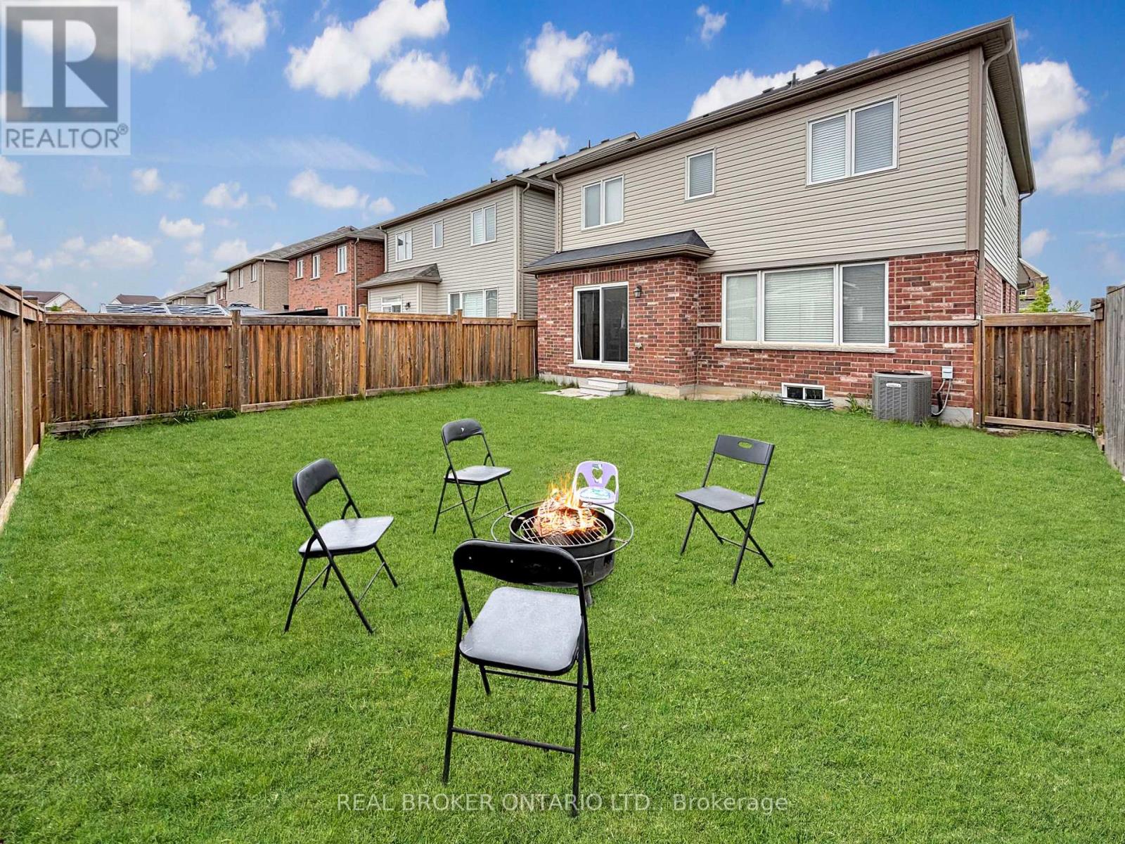 Photo 6 of 36 Cheevers Road, Brantford ON
