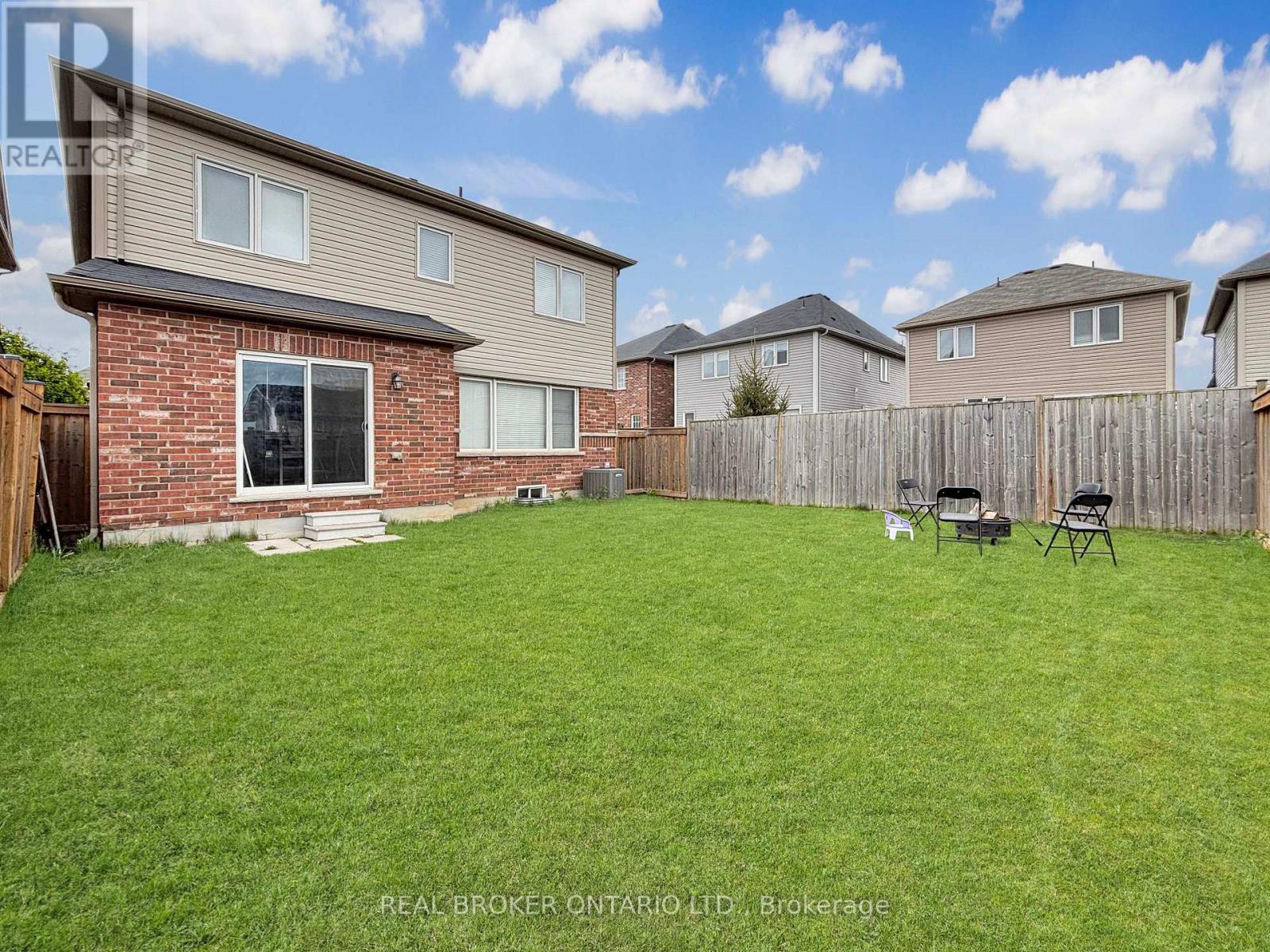 Photo 34 of 36 Cheevers Road, Brantford ON