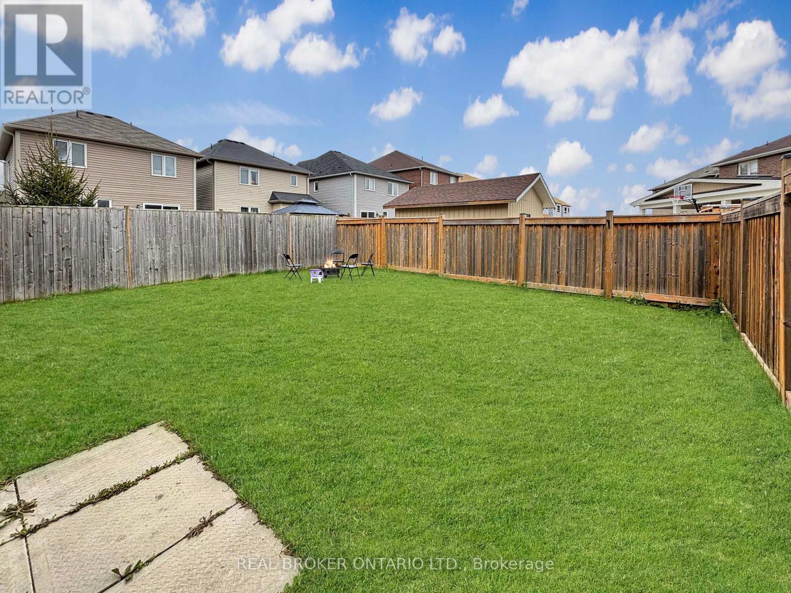 Photo 10 of 36 Cheevers Road, Brantford ON