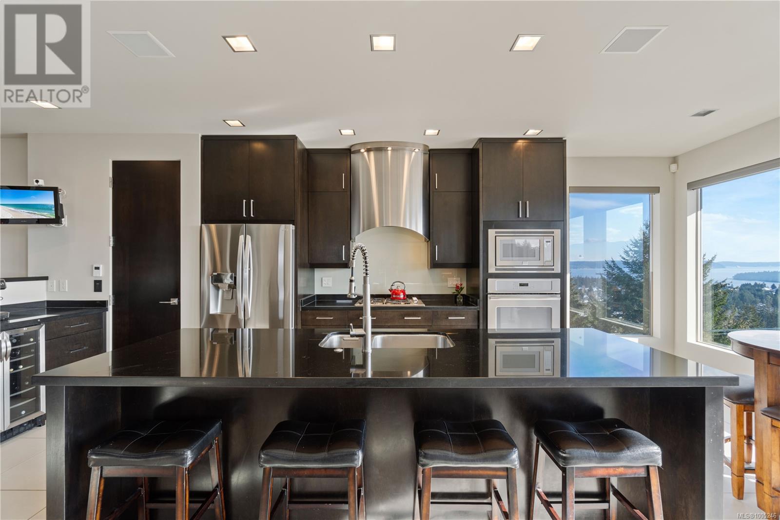 3716 Belaire Dr, Nanaimo