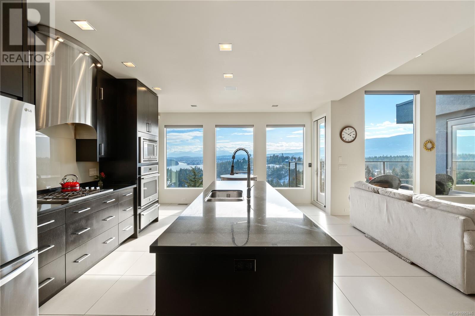 3716 Belaire Dr, Nanaimo