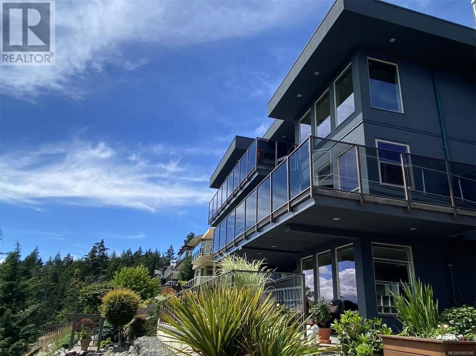 3716 Belaire Dr, Nanaimo