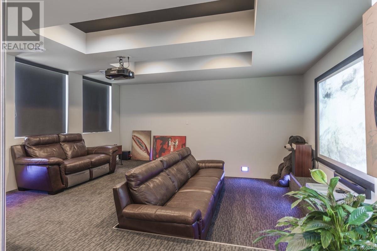 3716 Belaire Dr, Nanaimo