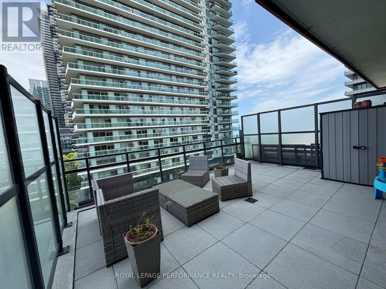 Photo 17 of 710 30 Shore Breeze Drive, Toronto ON