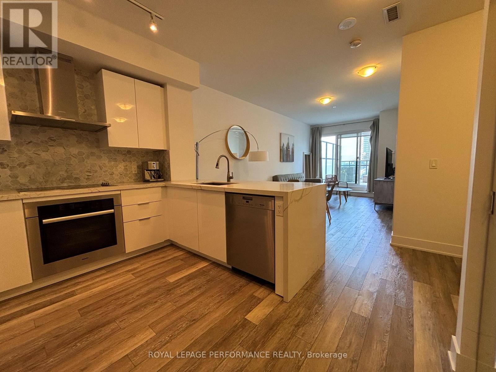 Photo 7 of 710 30 Shore Breeze Drive, Toronto ON