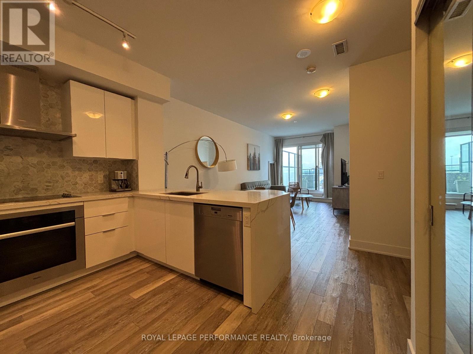 Photo 8 of 710 30 Shore Breeze Drive, Toronto ON