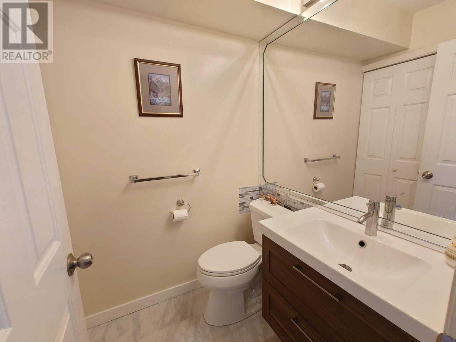2 8411 SAUNDERS ROAD, Richmond