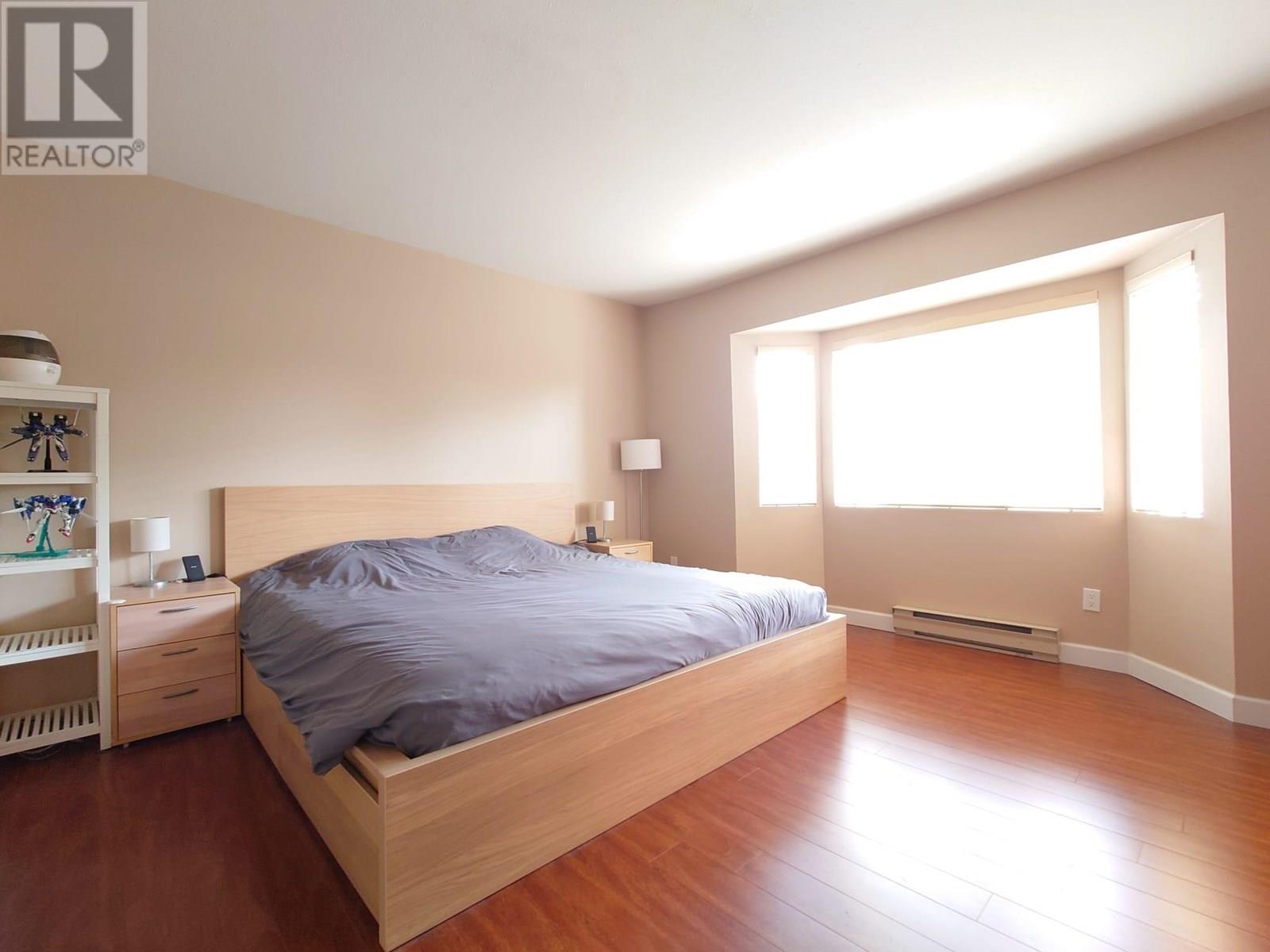 2 8411 SAUNDERS ROAD, Richmond