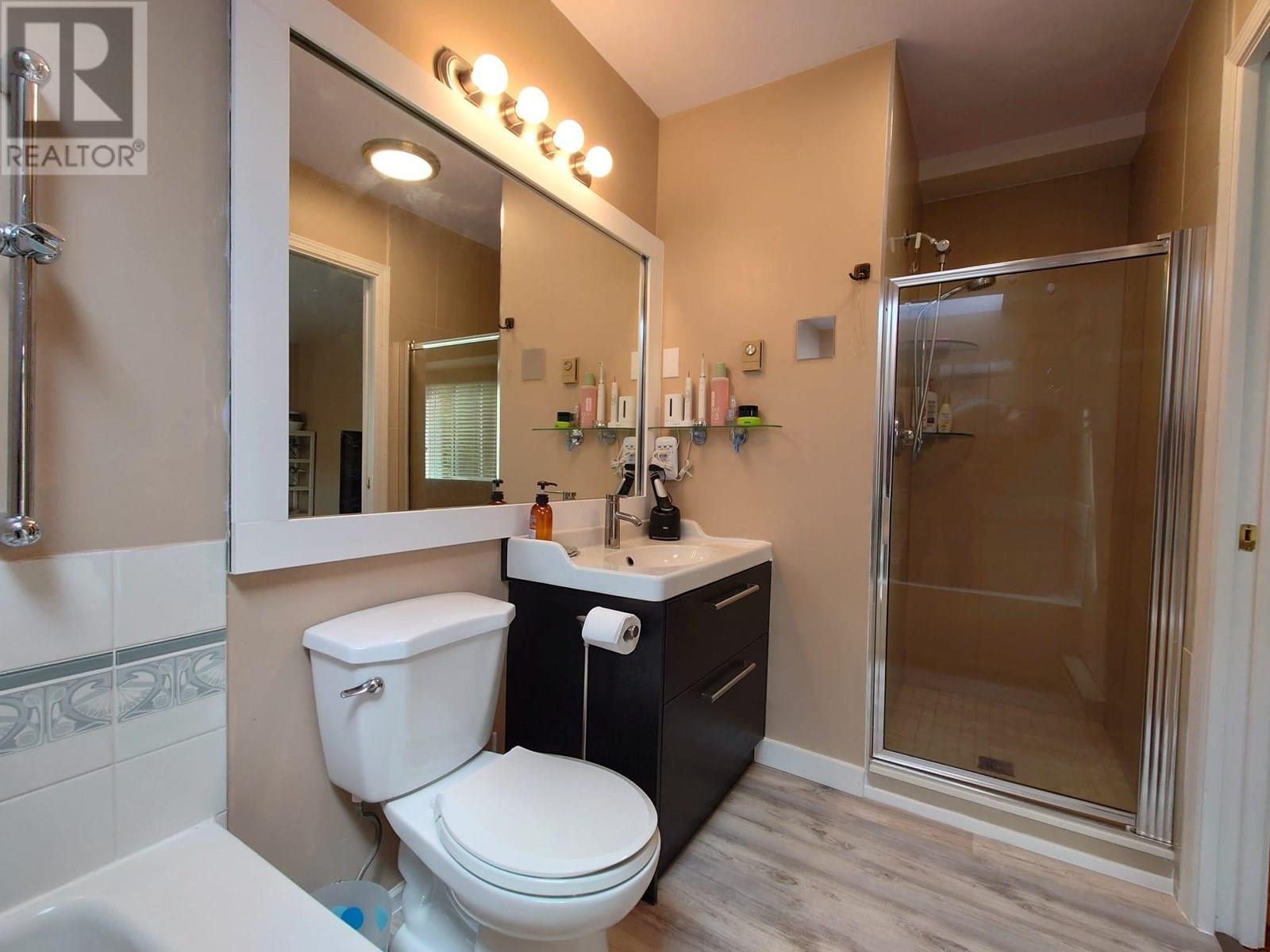 2 8411 SAUNDERS ROAD, Richmond