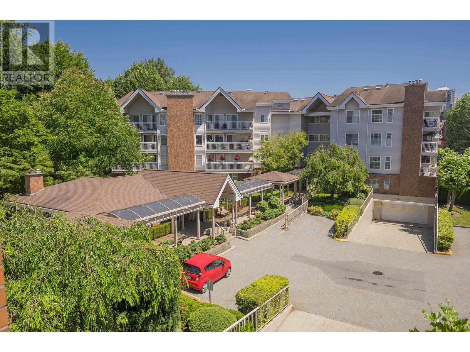 Photo 21 of 301 2963 Burlington Drive, Coquitlam BC