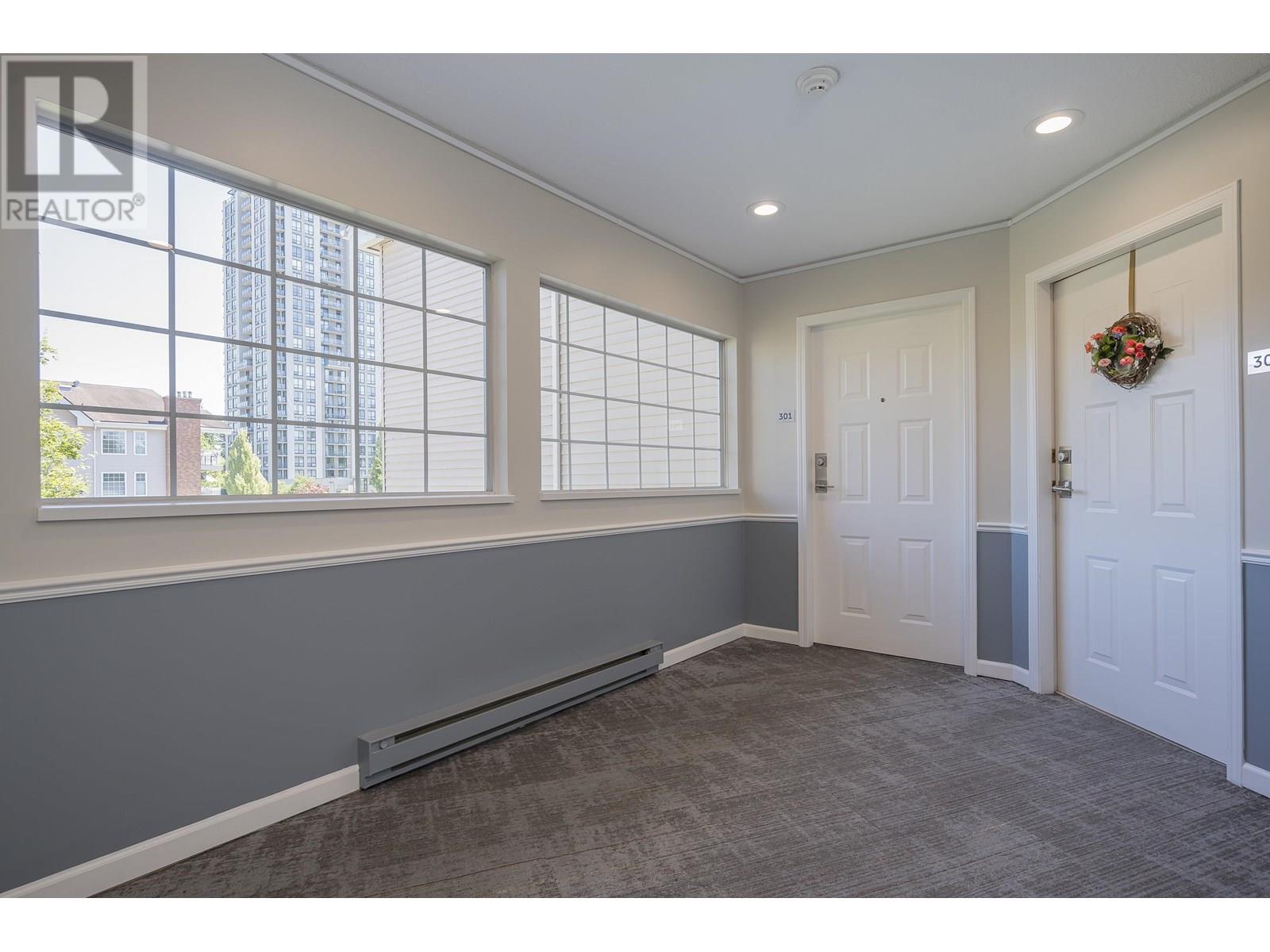 Photo 31 of 301 2963 Burlington Drive, Coquitlam BC