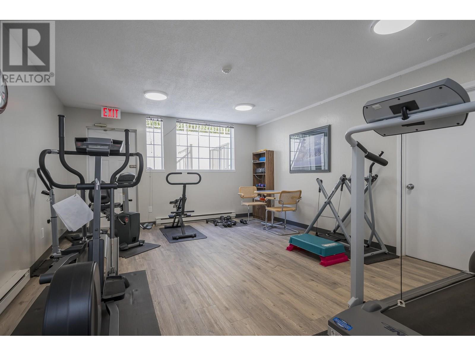 Photo 36 of 301 2963 Burlington Drive, Coquitlam BC