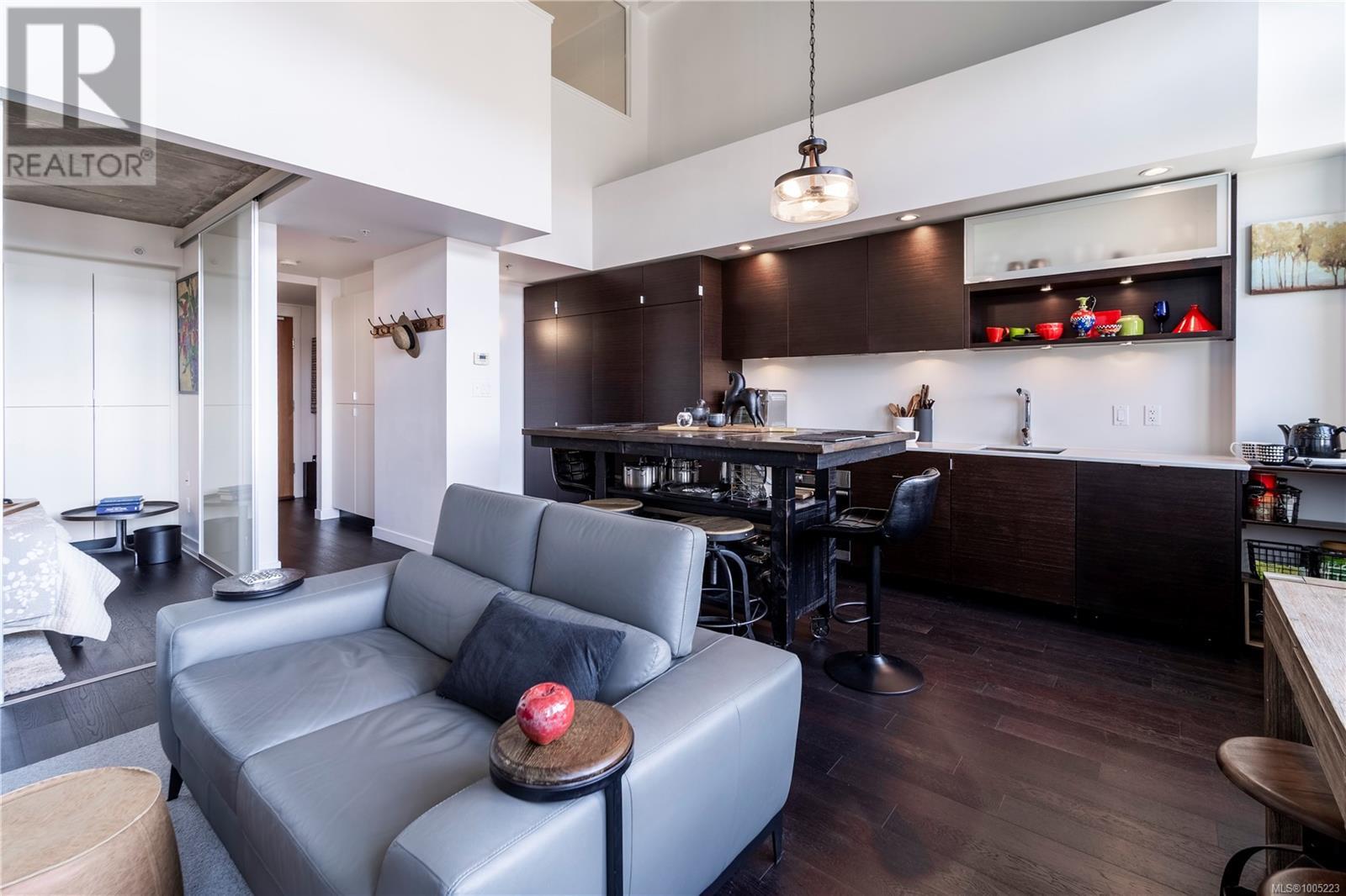 Photo 10 of 423 770 Fisgard St, Victoria BC