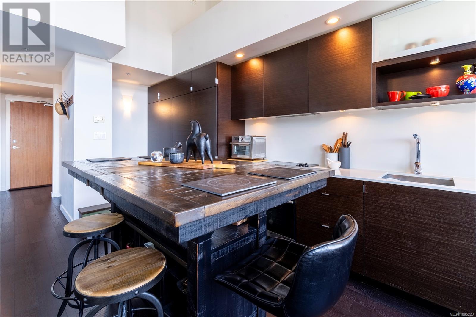 Photo 11 of 423 770 Fisgard St, Victoria BC