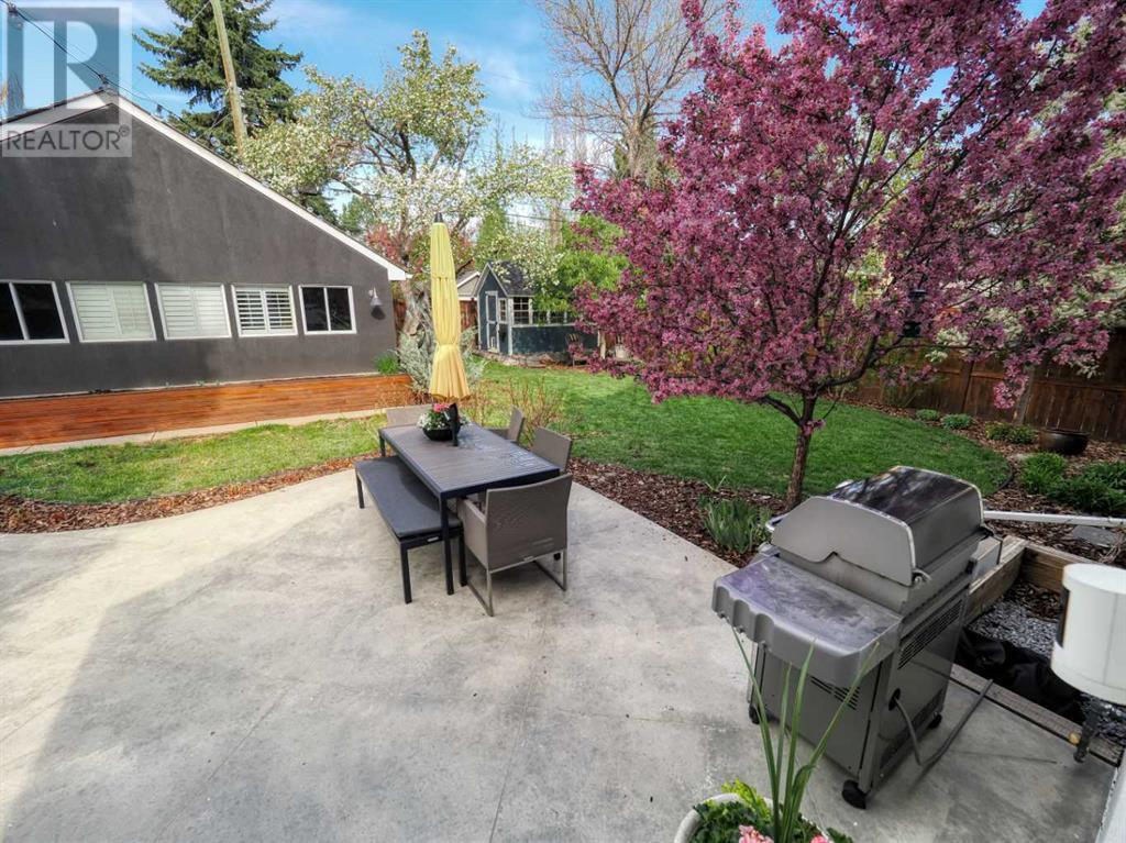 Single Family House for Sale in  Alexander Crescent NW Rosedale Calgary 