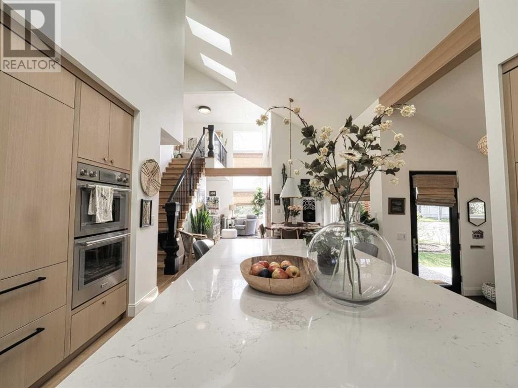 606 Alexander Crescent NW, Calgary, Alberta