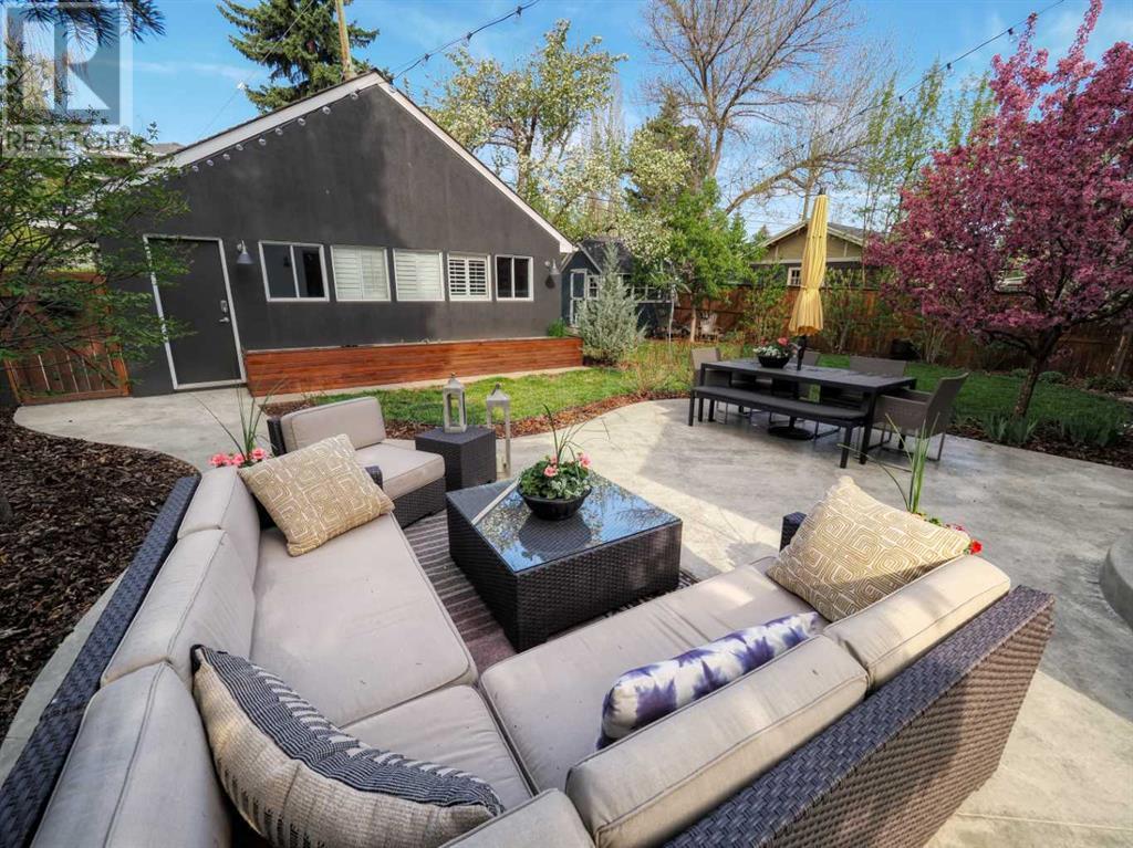 Single Family House for Sale in  Alexander Crescent NW Rosedale Calgary 