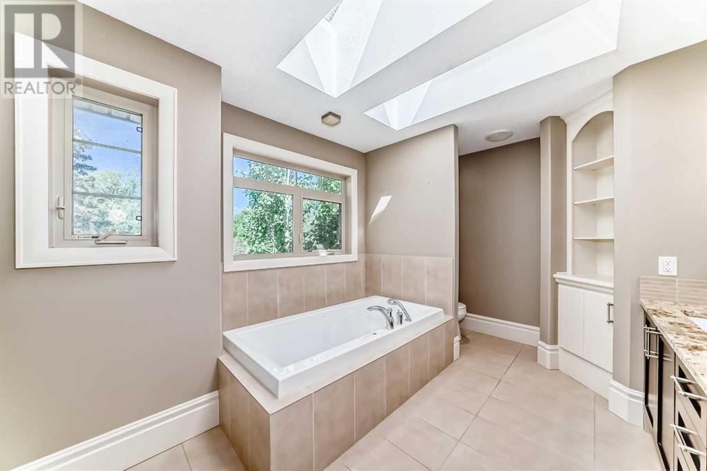 2806 24 Street NW, Calgary, Alberta