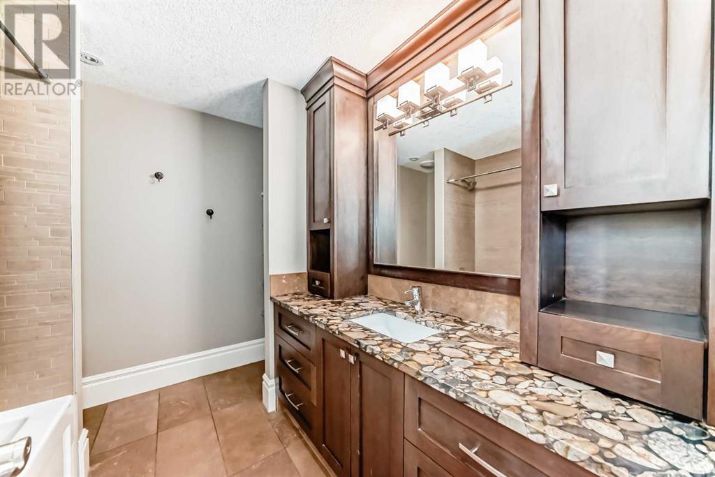 Single Family House for Sale in   Street NW Banff Trail Calgary 