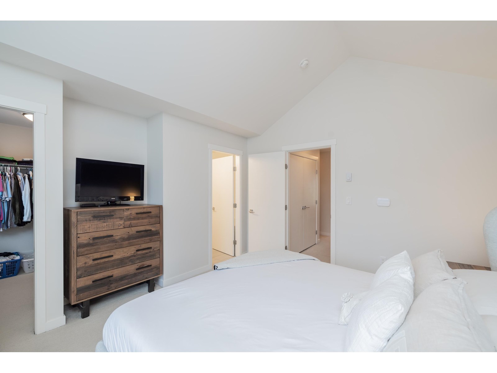 16454 25 AVENUE, Surrey