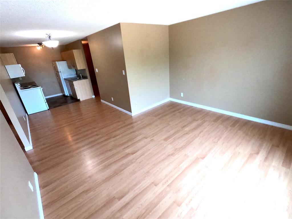 Photo 24 of 306 92 Fifth Street S, Beausejour MB