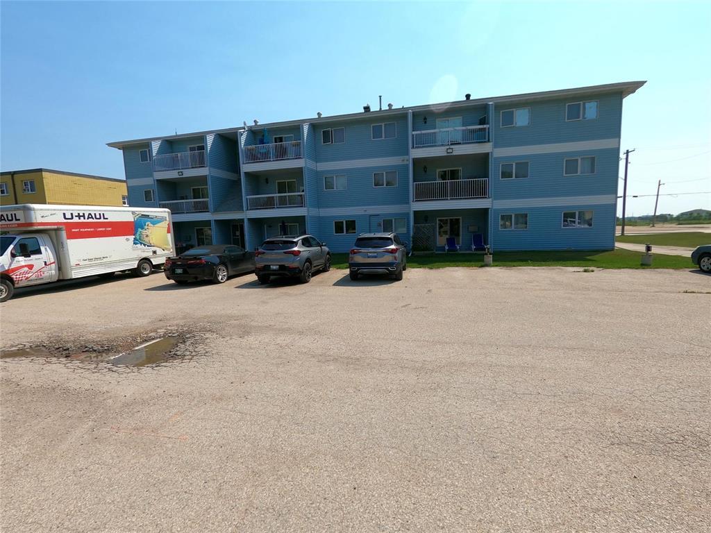 Photo 18 of 306 92 Fifth Street S, Beausejour MB