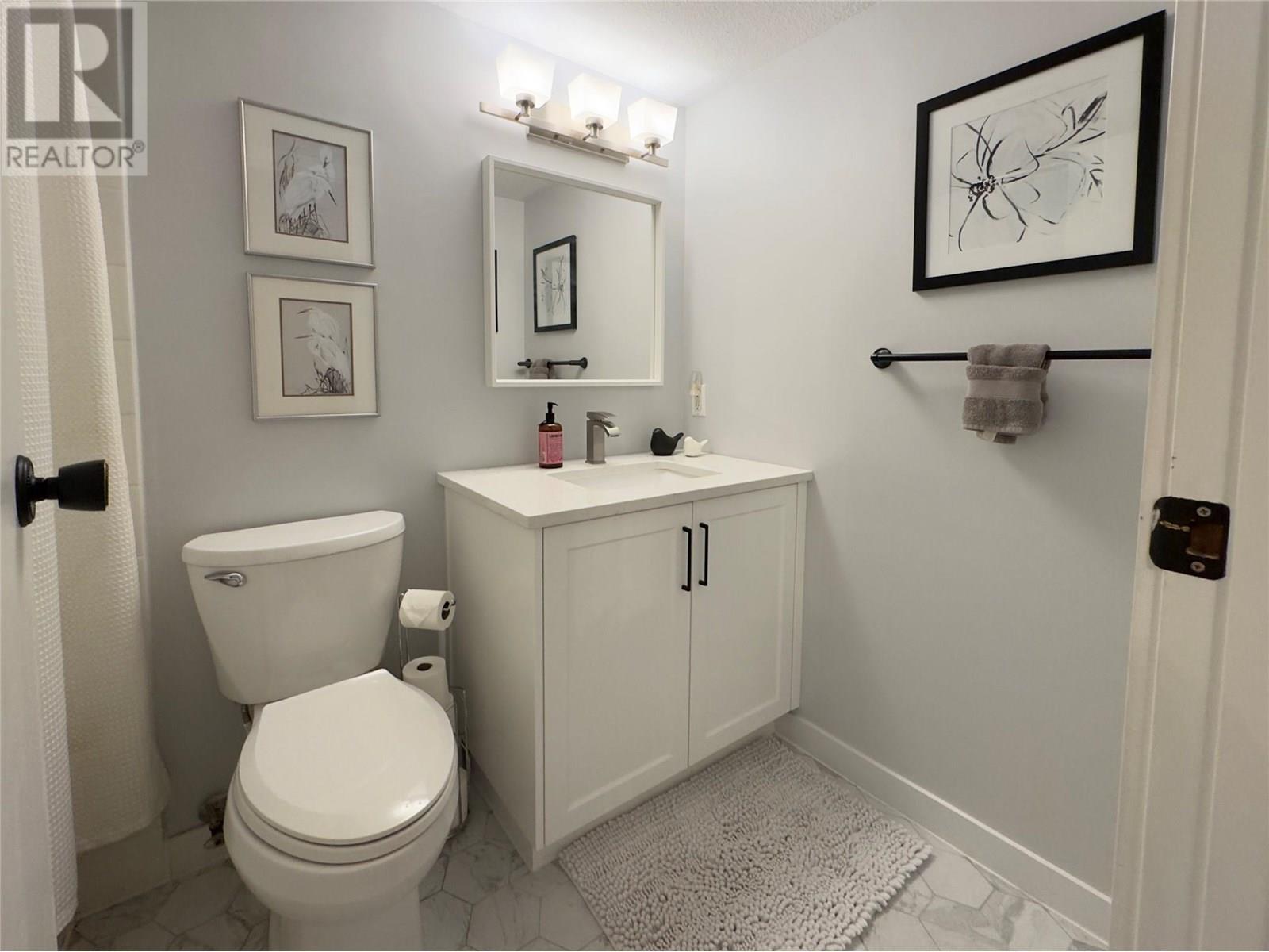 84 VAN HORNE Street Unit# 203, Penticton